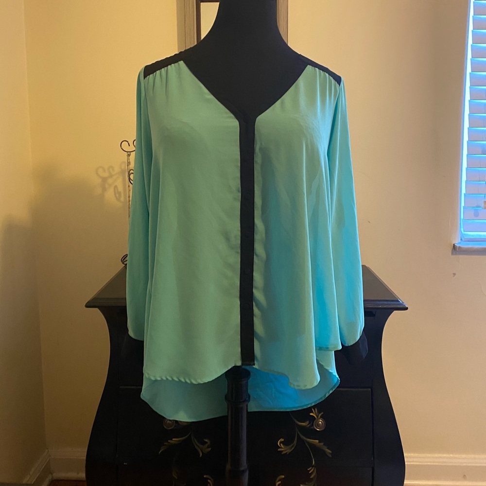 Torrid green high low open back shirt